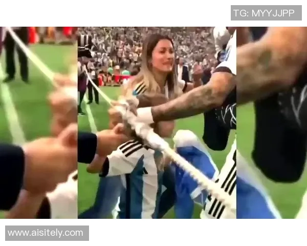 足球明星与美丽女友的浪漫故事揭示爱情与事业的完美平衡